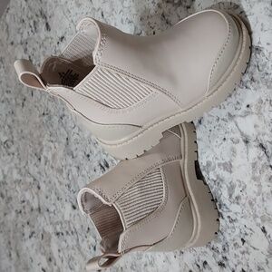 Old Navy Toddler Ankle Boots..5